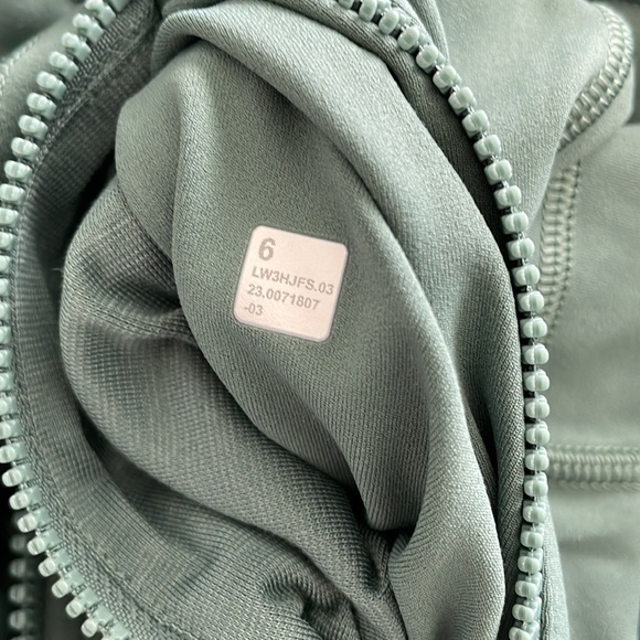 NWT Lululemon Cropped Define Jacket *Nulu Medium Forest Size 6 - Picture 6 of 10